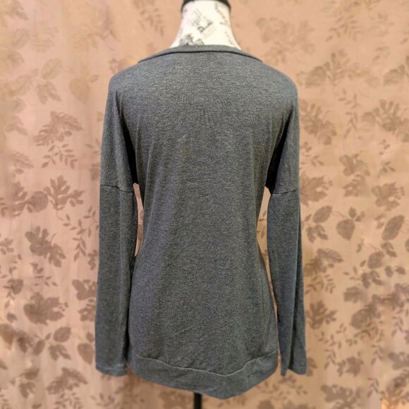 Unbranded Button Decor Long Sleeve T-Shirt, Size M, Excellent Used Condition! - Picture 3 of 4